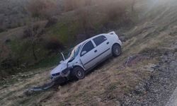 Manisa'da iki otomobilin çarpıştığı kazada 1'i çocuk 8 kişi yaralandı