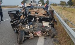 Aydın'da iki otomobil ve tırın karıştığı kazada 2 kişi yaralandı
