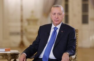 "Yunanistan hasım değil, ittifakın kıymetli üyesidir"
