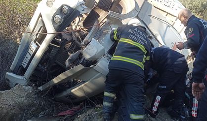 Tır şarampole devrildi, 1 kişi öldü, 3 kişi yaralandı