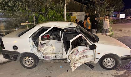 Söke'de iki otomobilin çarpıştığı kazada 3 kişi yaralandı