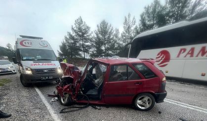 Muğla’da yolcu otobüsü ile otomobil çarpıştı: 2 ölü