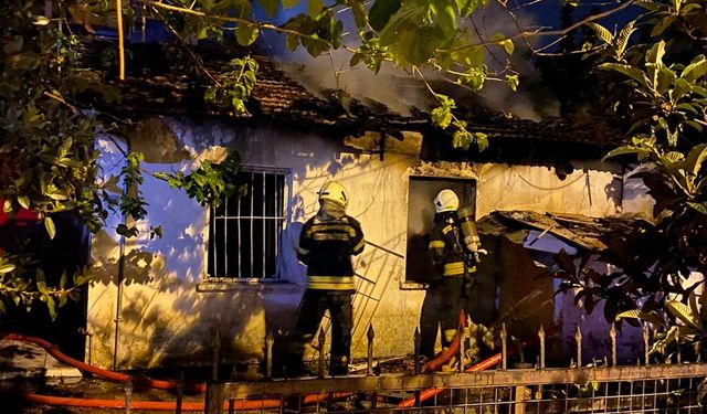 Muğla'da yangın çıkan evde dumandan etkilenen 92 yaşındaki kadın öldü