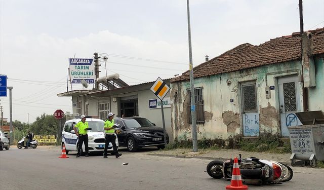 Nazilli'de trafik kazasında 2 kişi yaralandı