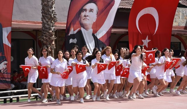 Muğla'da 19 Mayıs Atatürk'ü Anma, Gençlik ve Spor Bayramı kutlandı