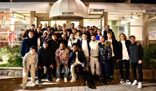 Bodrum FK teknik ekibi ve futbolcular yemekte bir araya geldi