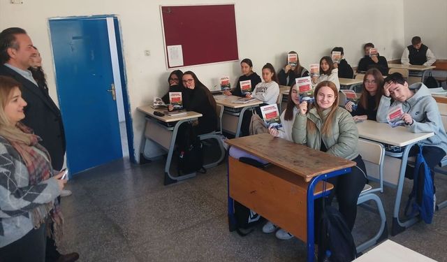 Datça'da lise öğrencileri tütün ürünlerinin zararlarına karşı bilgilendirildi