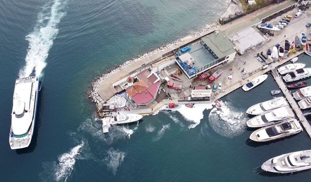 Bodrum'da motoryatta çıkan yangın hasara neden oldu
