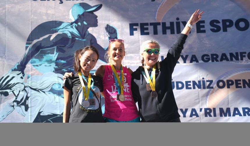 5. Uluslararası Fethiye Spor Festivali'nde Likya Yarı Maratonu yarışları yapıldı