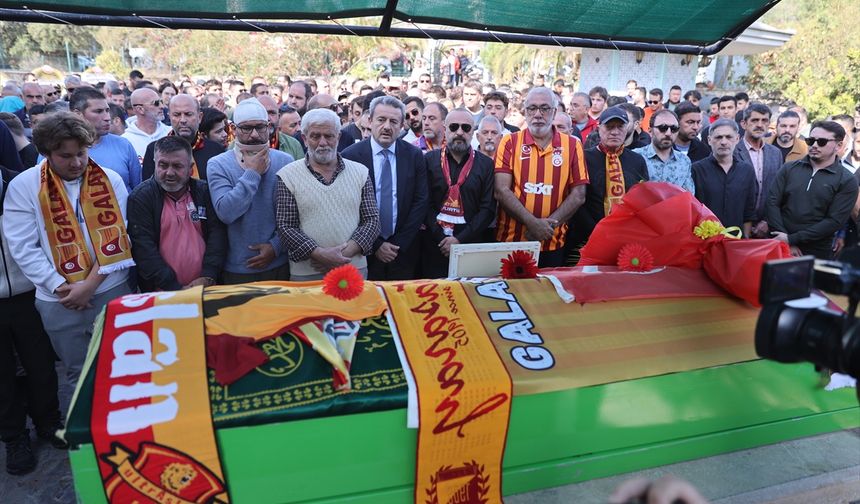 9 yaşındaki Galatasaray taraftarı Yiğit Kurt, Bodrum'da defnedildi