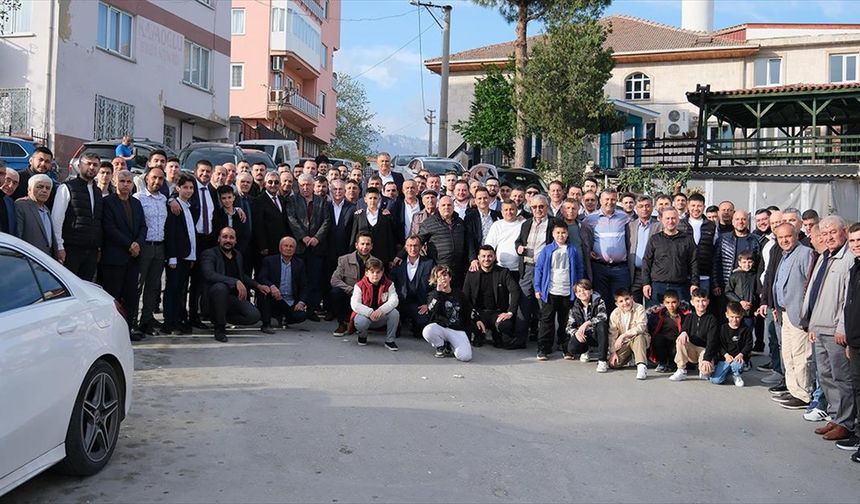 Denizli'de mahalleli imece usulü bayram yemeği geleneğini sürdürüyor