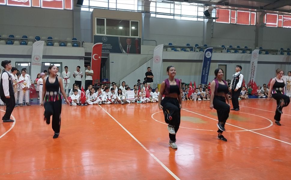 Ortaca'da yaz spor okulları açıldı