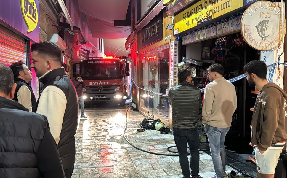 Kardeşini dükkanda benzin döküp yakarak öldürdü, 5 kişi yaralandı